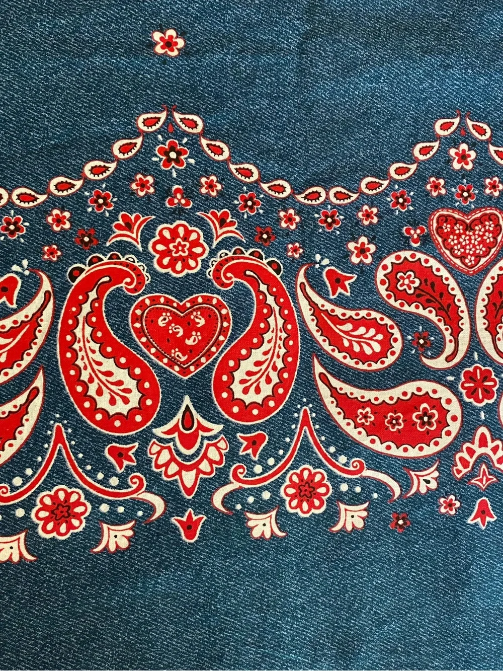 VINTAGE DAISY KINGDOM 100% cotton Bandana basics Paisley Border Fabric 2 Yards